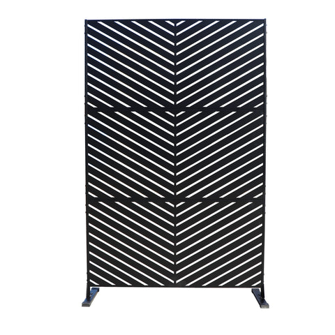 Stylish Black Chevron - Patterned Outdoor Screen
alt text：A sleek black outdoor screen featuring a chevron pattern, ideal for adding privacy and aesthetic appeal to outdoor spaces. Keywords: outdoor screen, chevron pattern, privacy screen