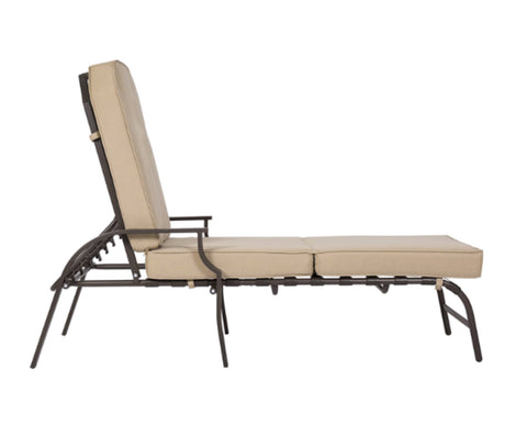 Adjustable Outdoor Lounge Chair
alt text：A side view of an adjustable outdoor lounge chair with a metal frame and beige cushions, suitable for relaxation by the pool or on the patio. Keywords: adjustable lounge chair, outdoor furniture, beige cushions